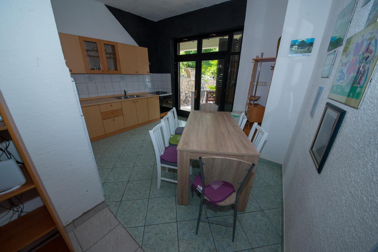 Apartment Busljeta Starigrad Paklenica Exterior photo